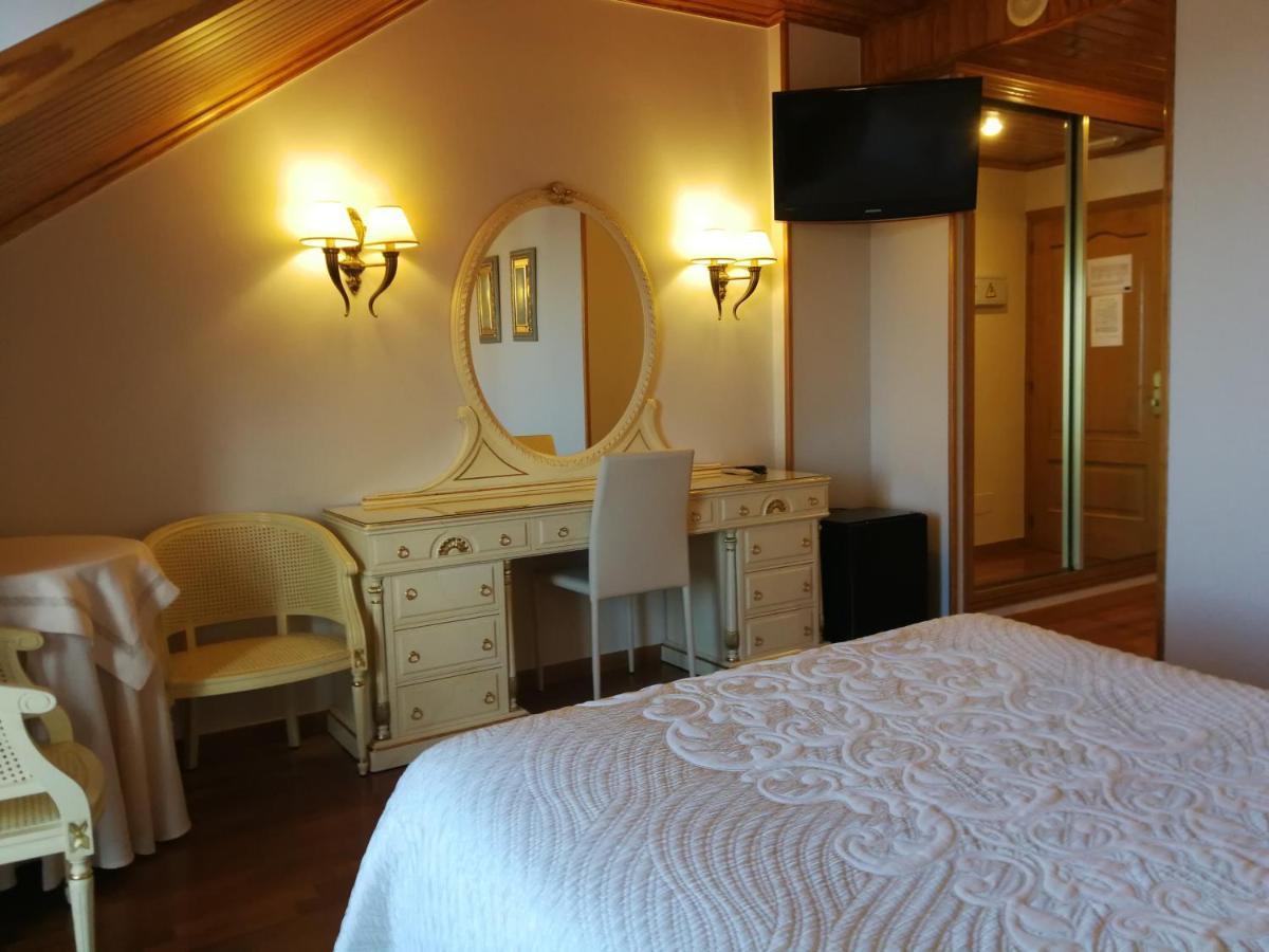 Hotel Playa Compostela Vilagarcia de Arousa Bagian luar foto