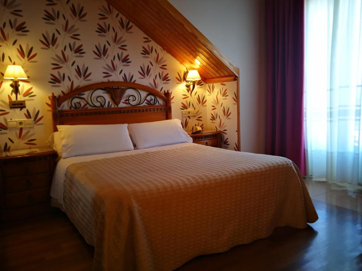 Hotel Playa Compostela Vilagarcia de Arousa Bagian luar foto