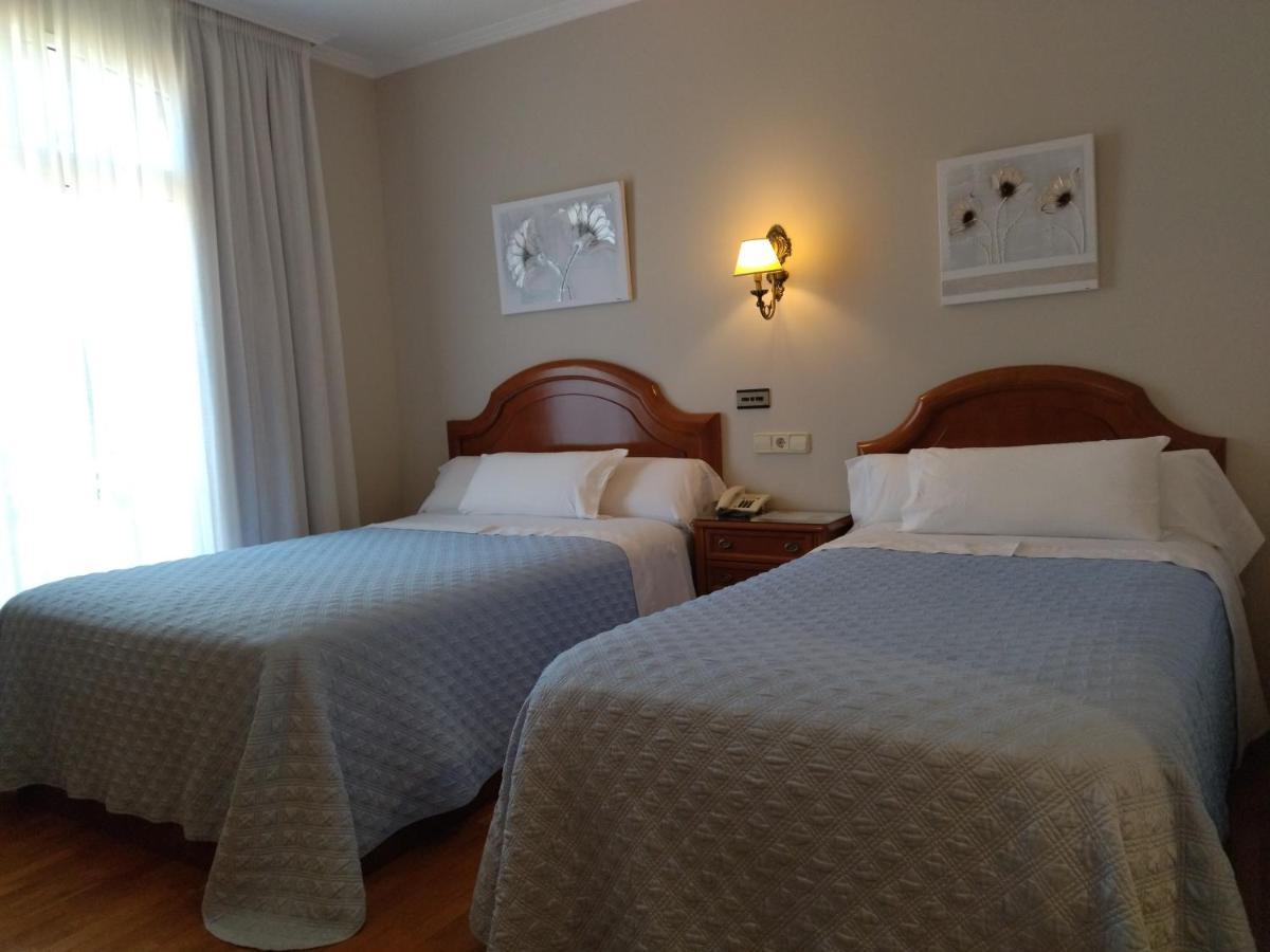 Hotel Playa Compostela Vilagarcia de Arousa Bagian luar foto
