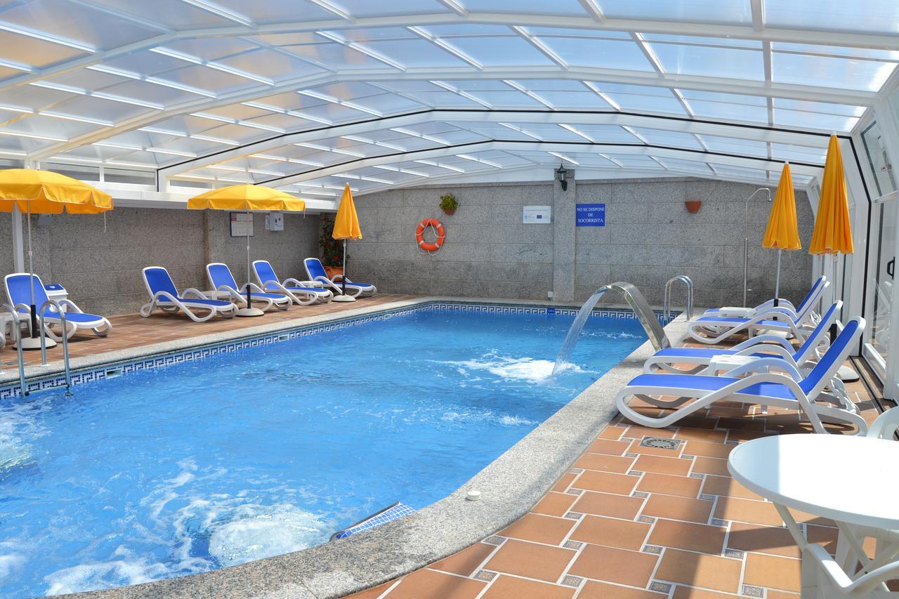 Hotel Playa Compostela Vilagarcia de Arousa Bagian luar foto