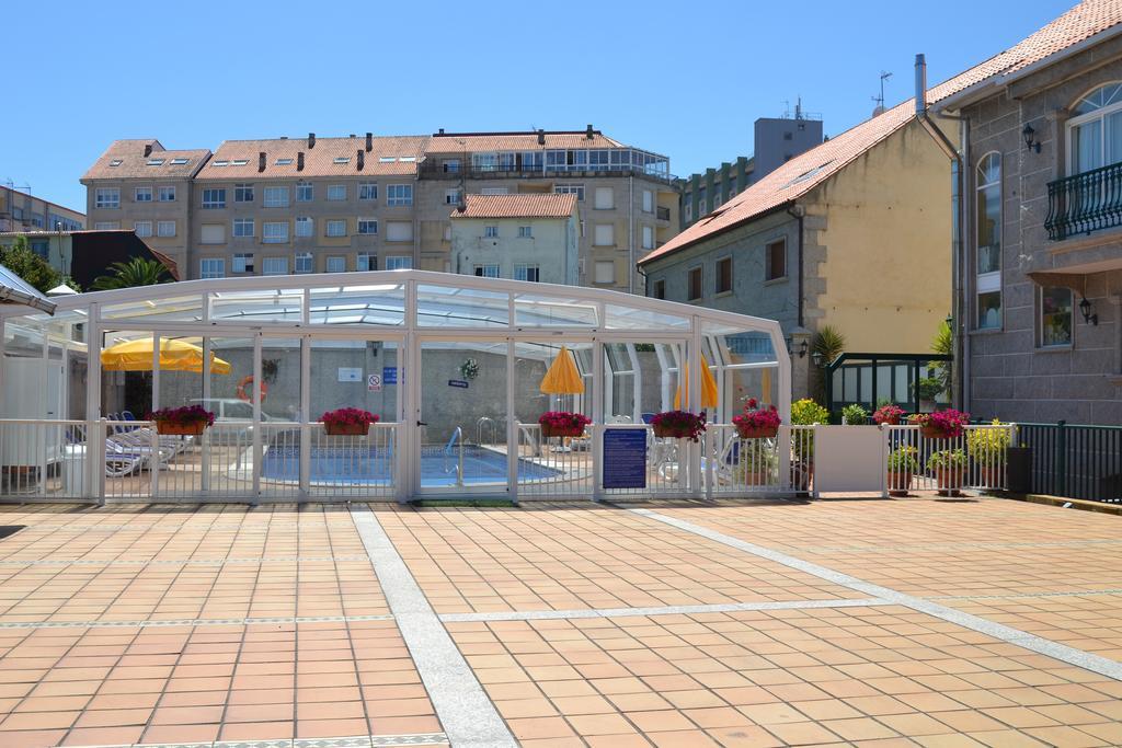 Hotel Playa Compostela Vilagarcia de Arousa Bagian luar foto