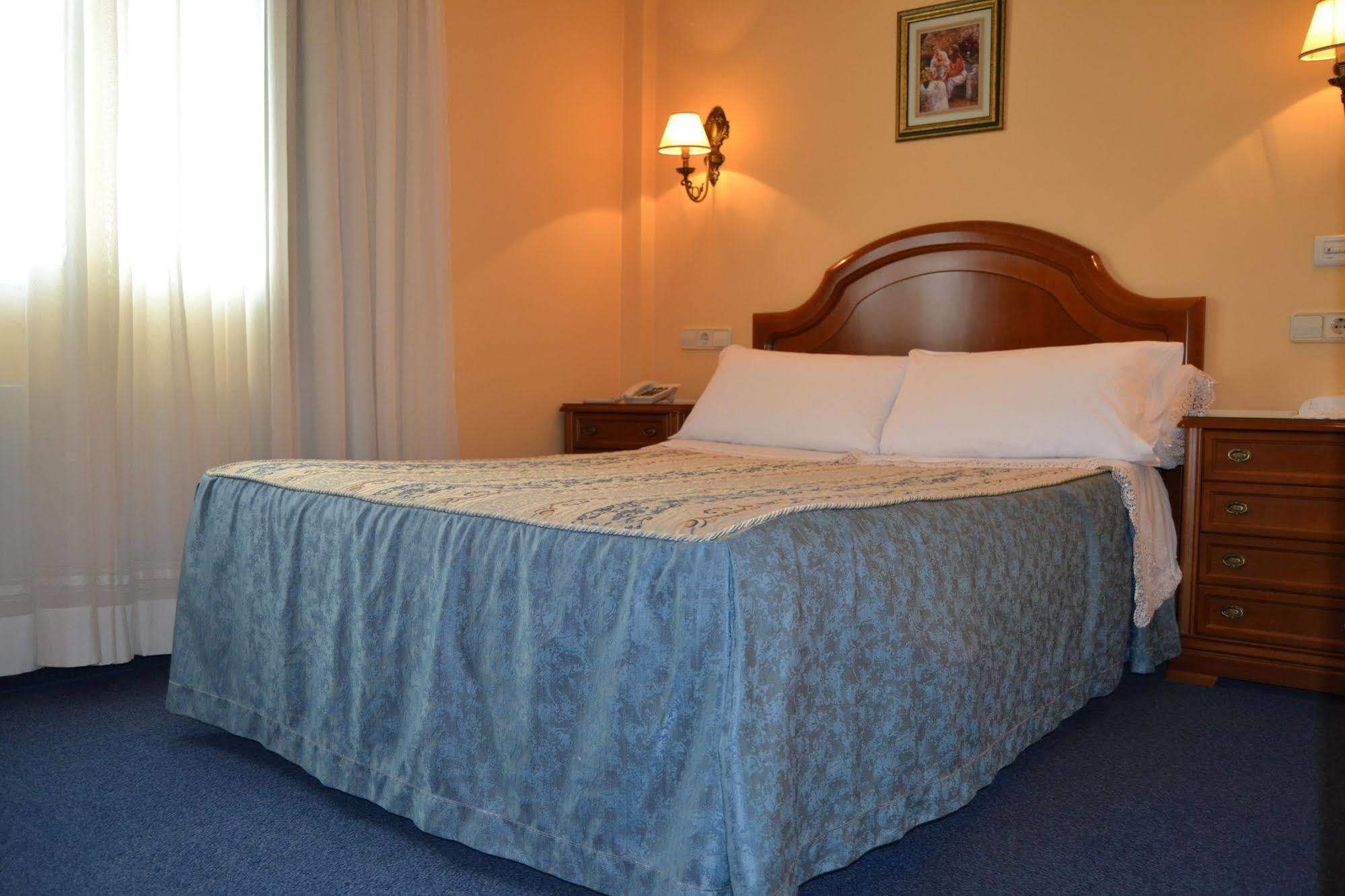 Hotel Playa Compostela Vilagarcia de Arousa Bagian luar foto