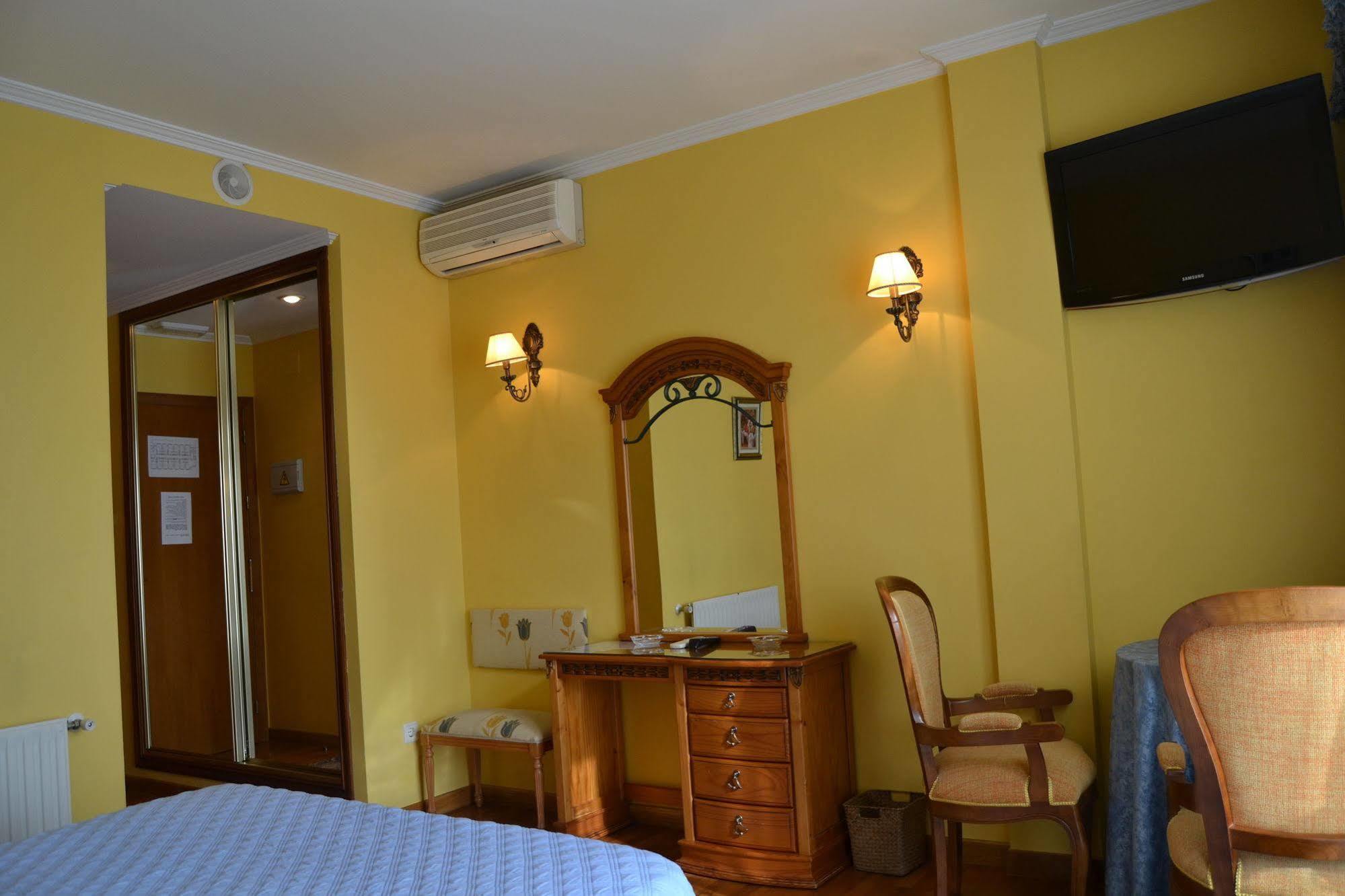 Hotel Playa Compostela Vilagarcia de Arousa Bagian luar foto