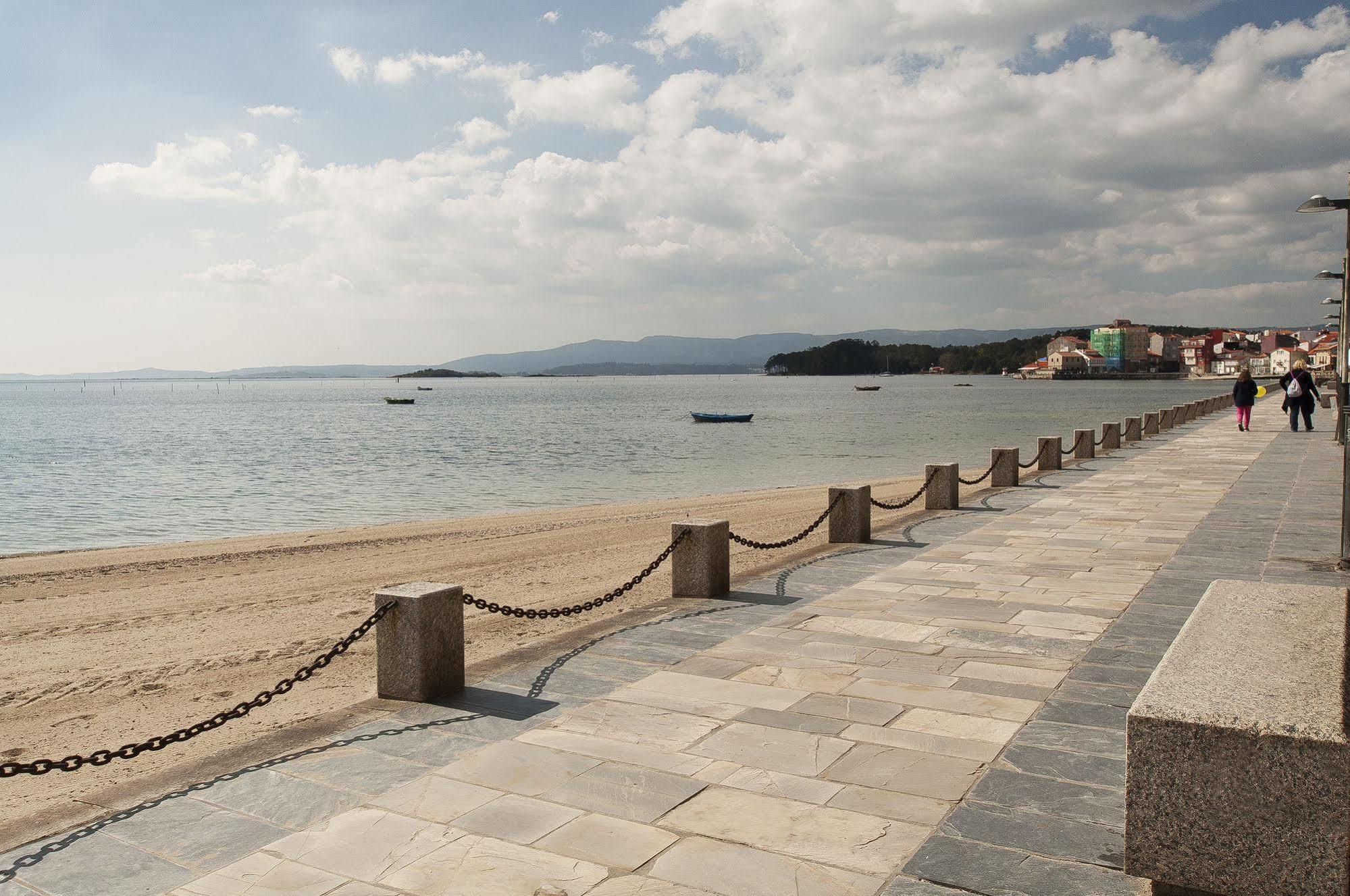 Hotel Playa Compostela Vilagarcia de Arousa Bagian luar foto